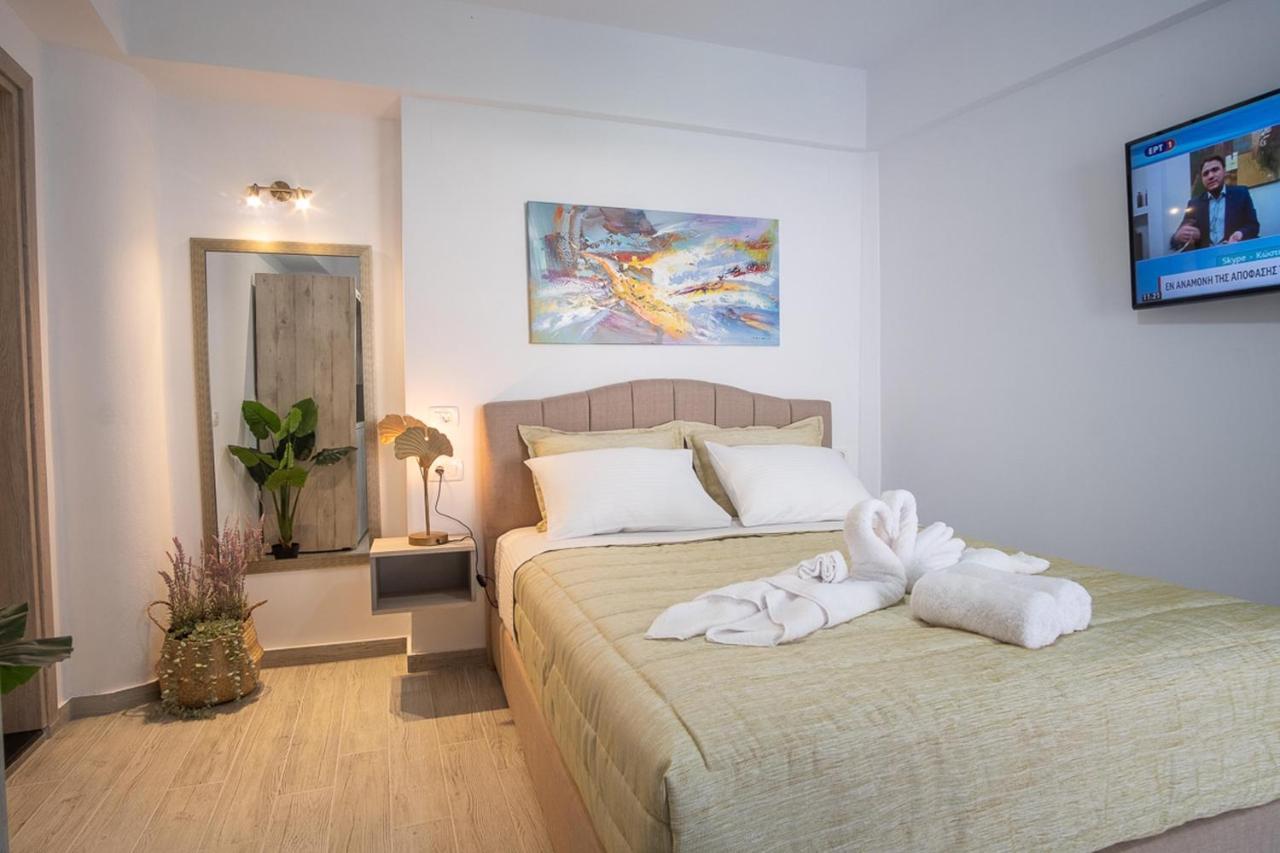 Serenity Luxe Suites Parga Exterior photo