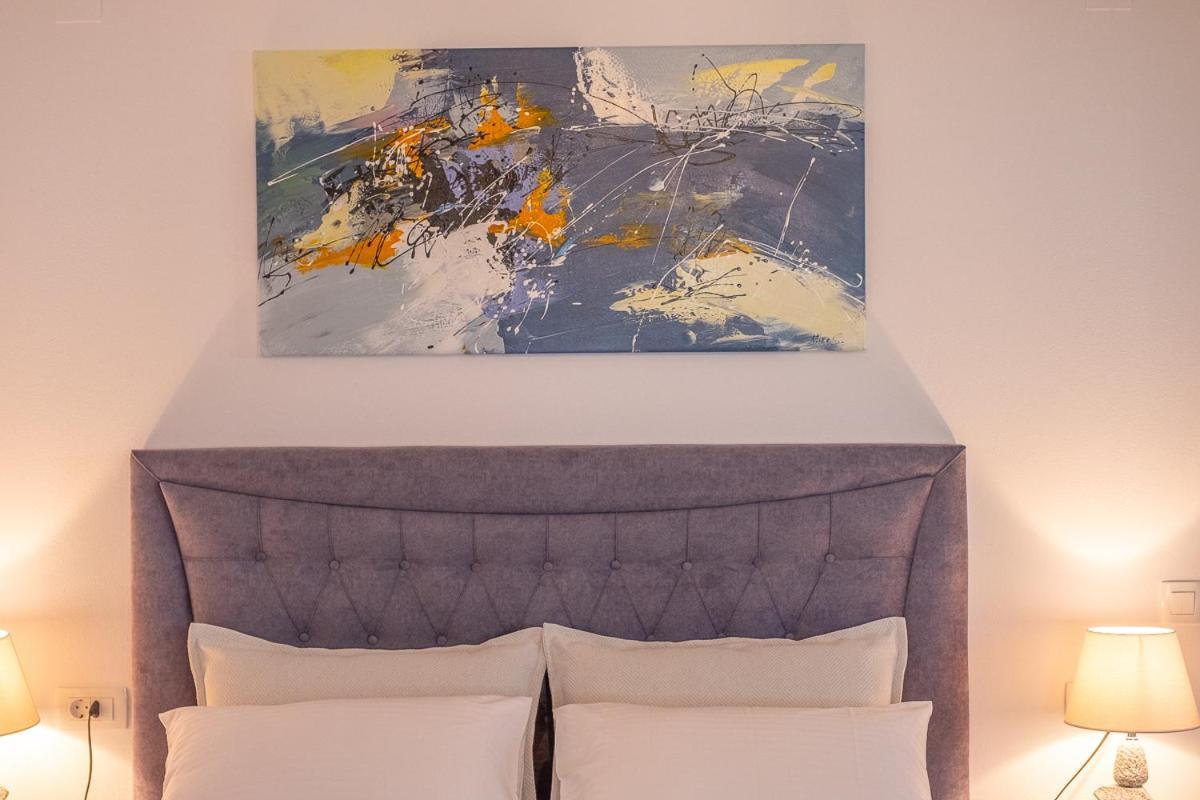 Serenity Luxe Suites Parga Exterior photo
