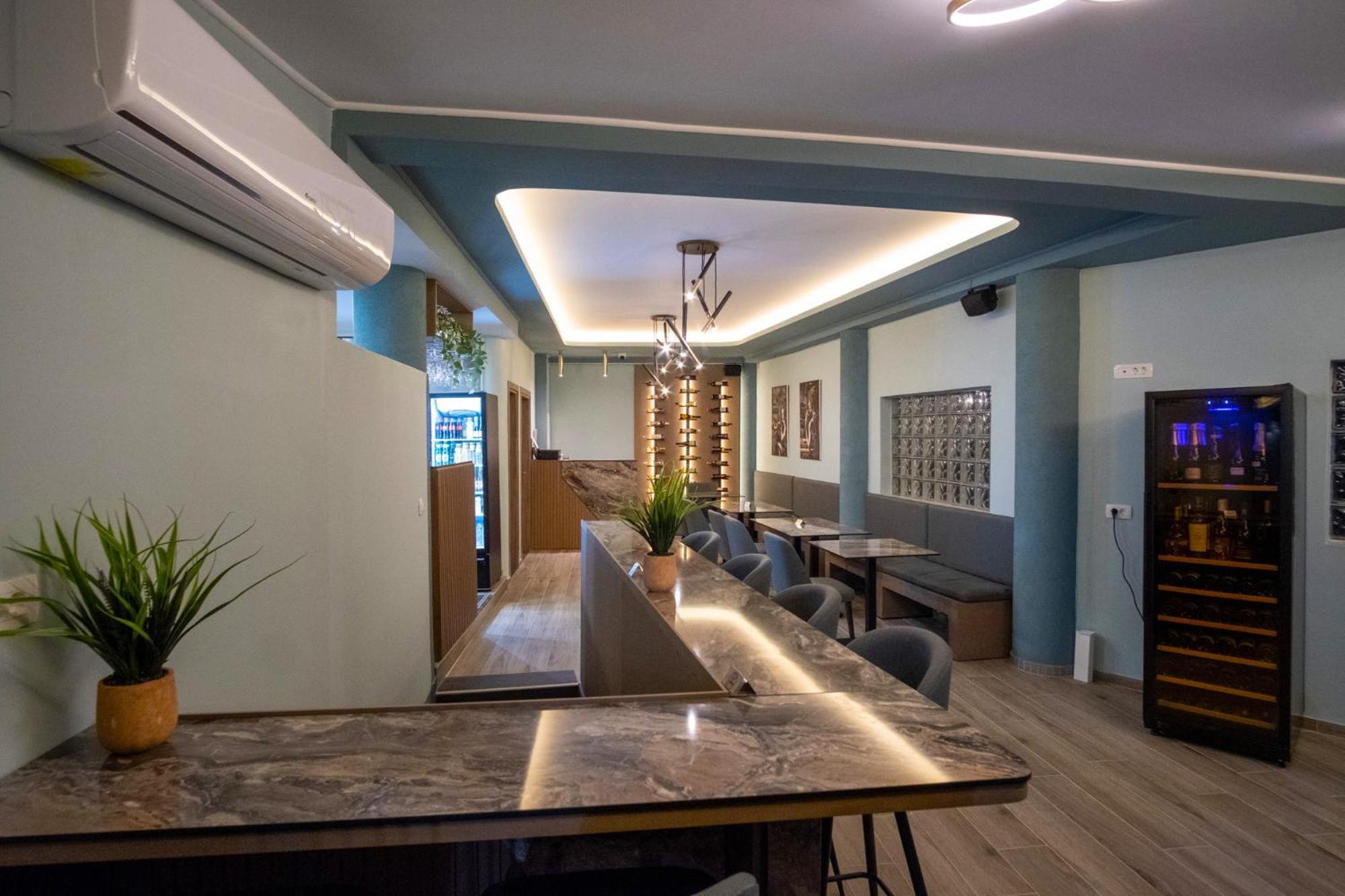 Serenity Luxe Suites Parga Exterior photo