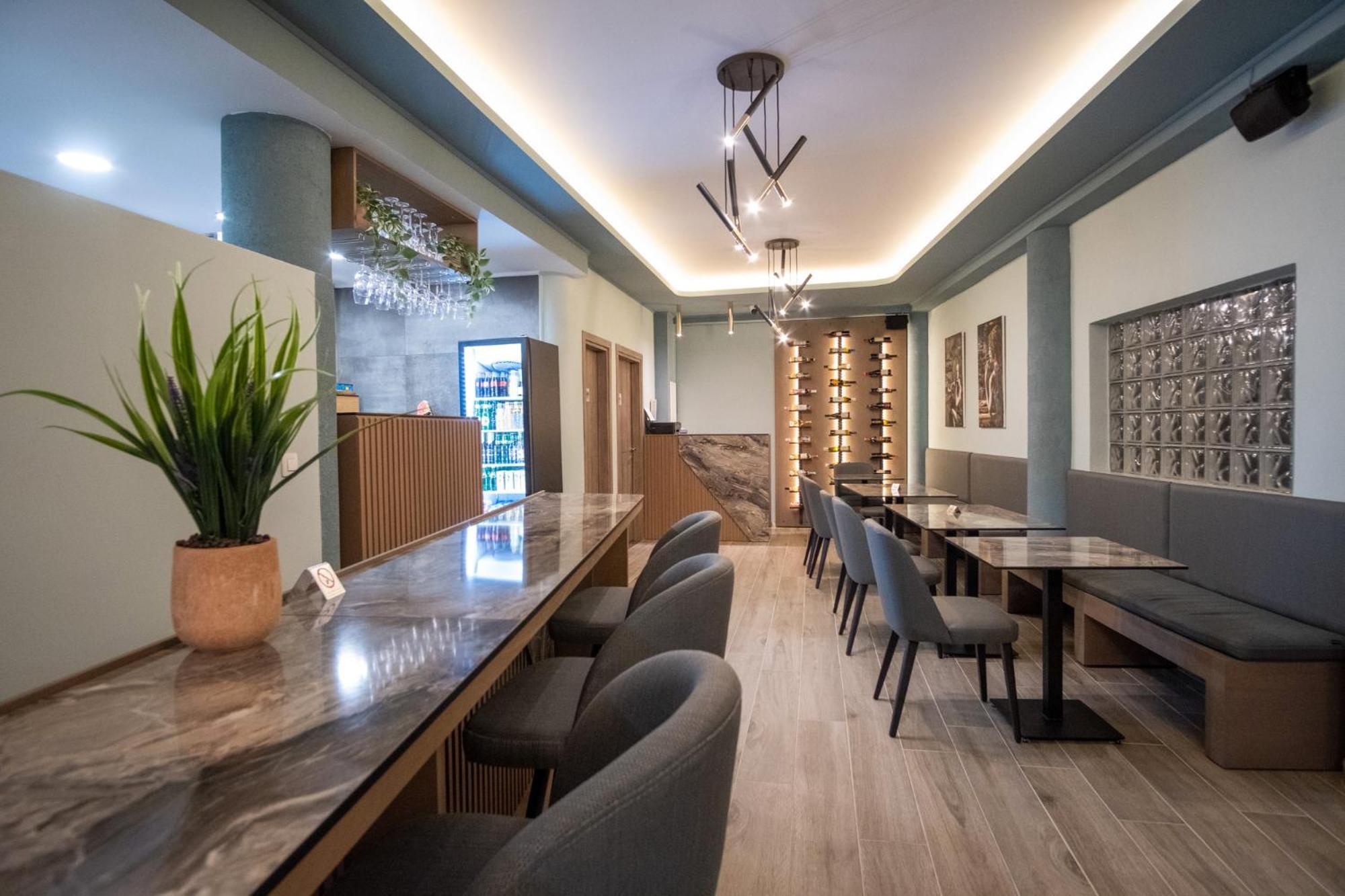 Serenity Luxe Suites Parga Exterior photo