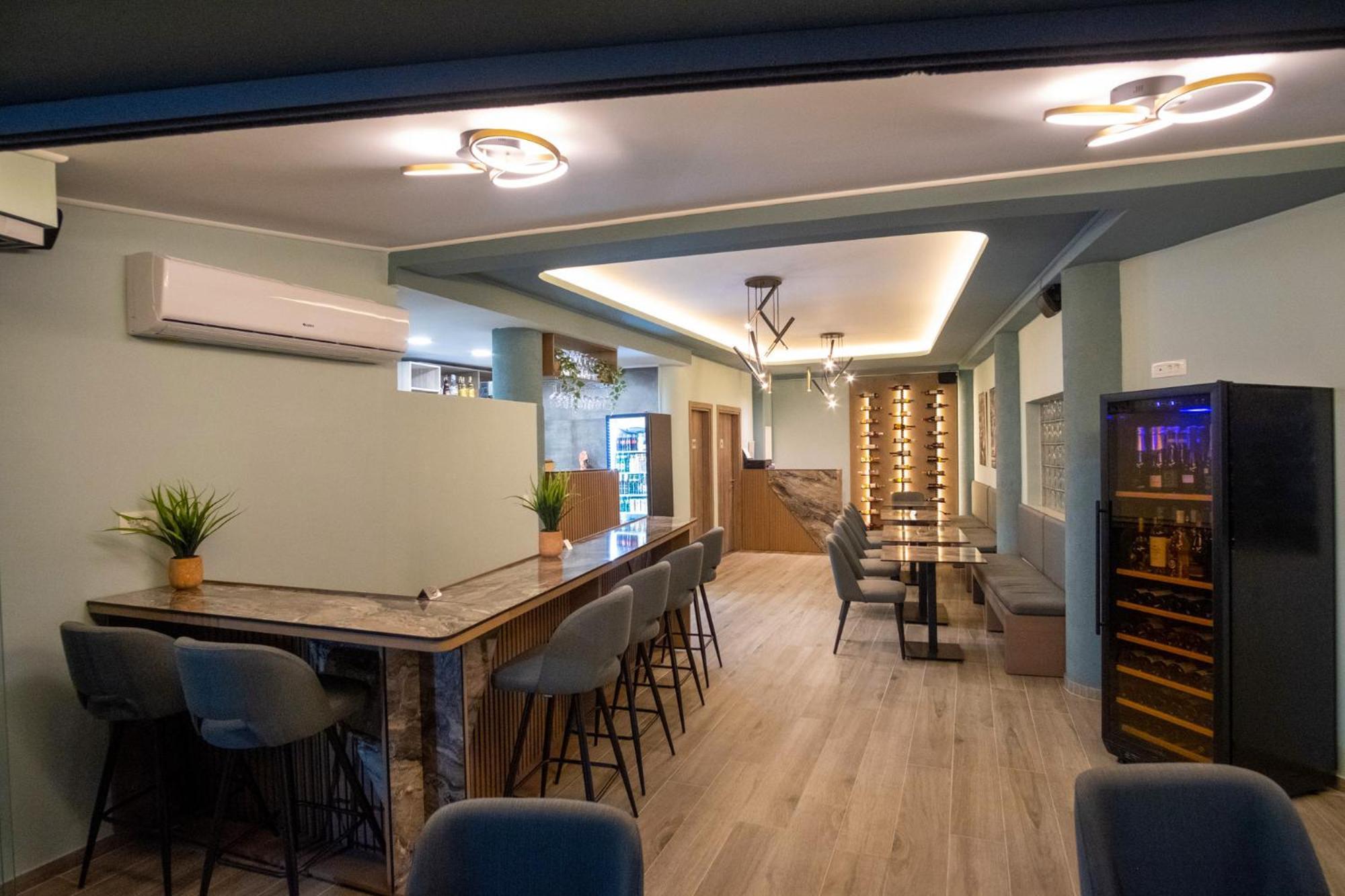 Serenity Luxe Suites Parga Exterior photo