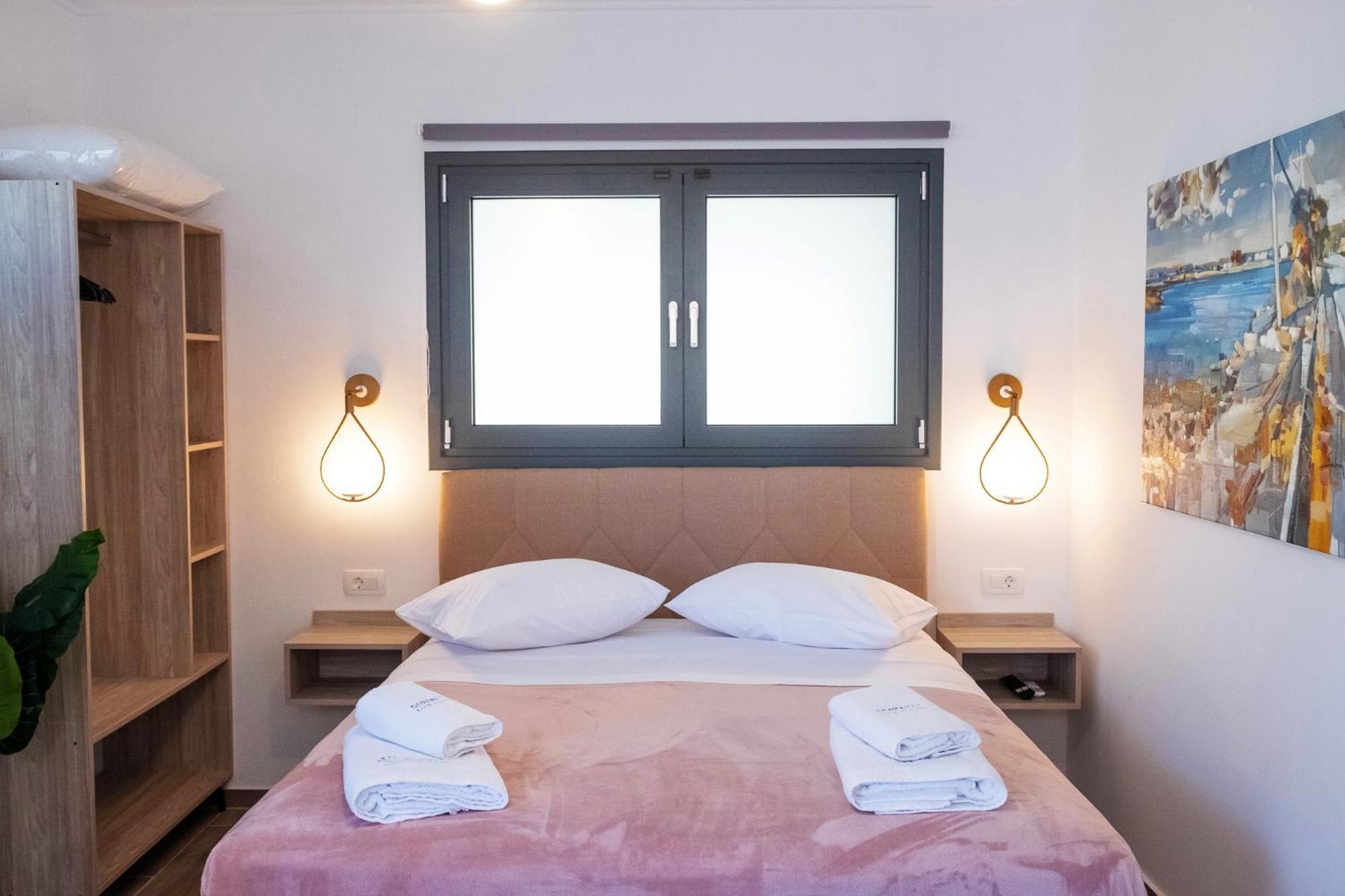 Serenity Luxe Suites Parga Exterior photo
