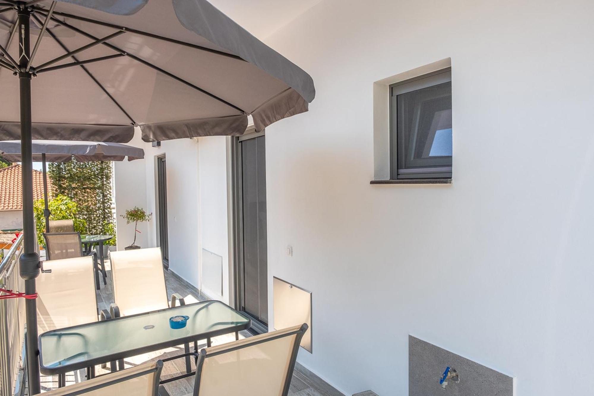 Serenity Luxe Suites Parga Room photo