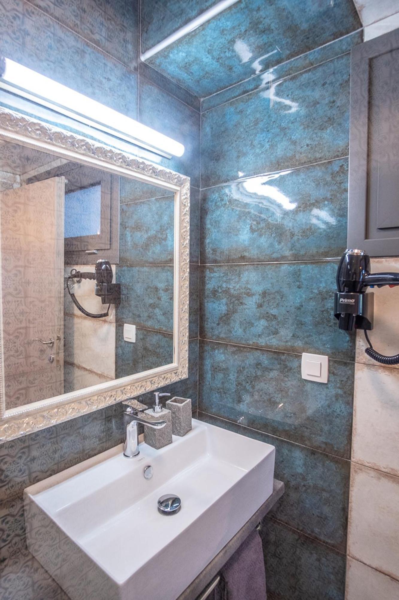 Serenity Luxe Suites Parga Room photo